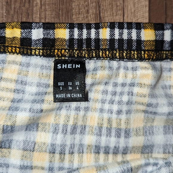 SHEIN EZwear Slit Hem Tartan Print Skirt - Picture 3 of 5
